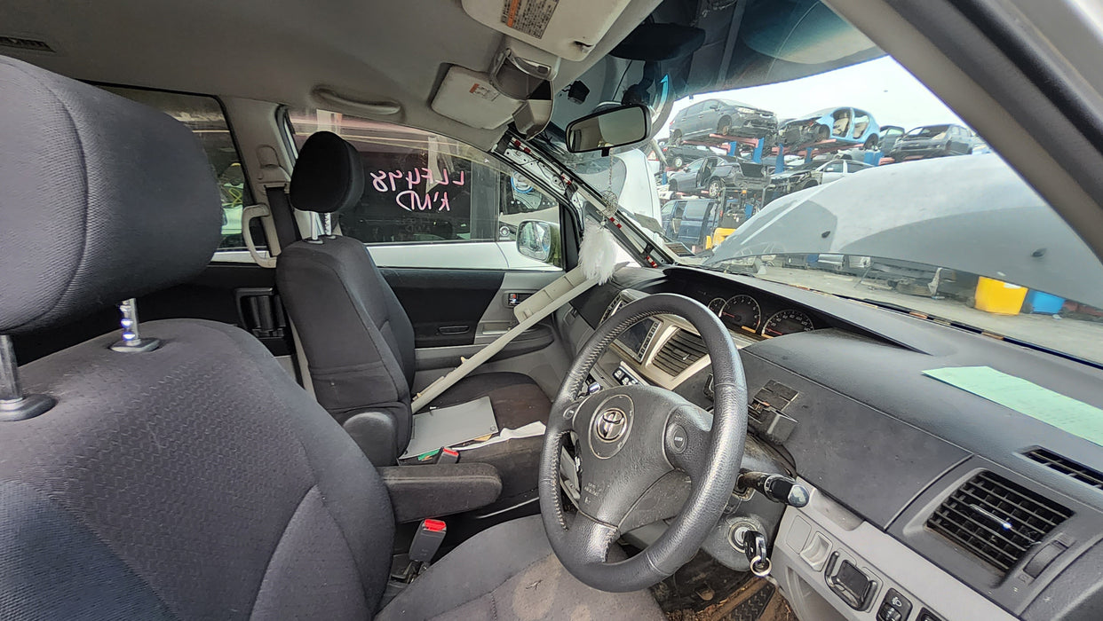 2005, Toyota, Noah, AZR60-0408379