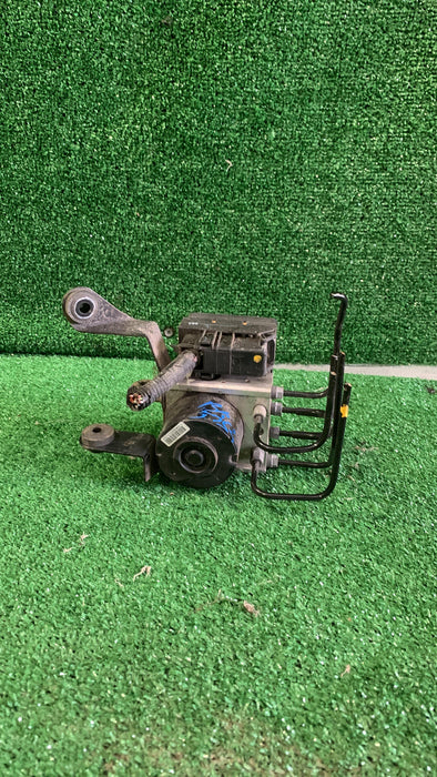 2005 Mazda Axela BK  ABS Pump/Modulator