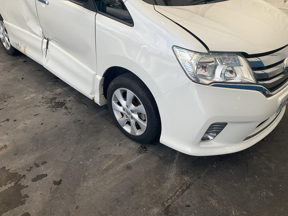 2012, Nissan, Serena, FC26-054010