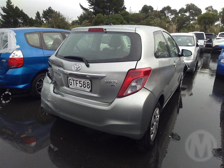 Toyota, Yaris, Vitz XP130