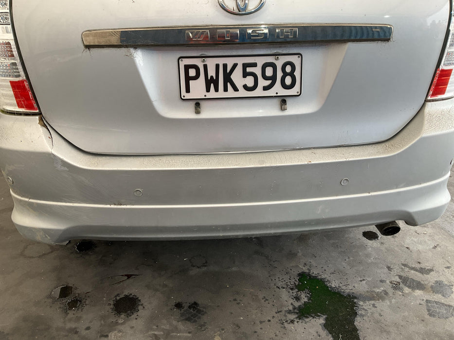 2004 Toyota Wish   5609 - Used parts for sale