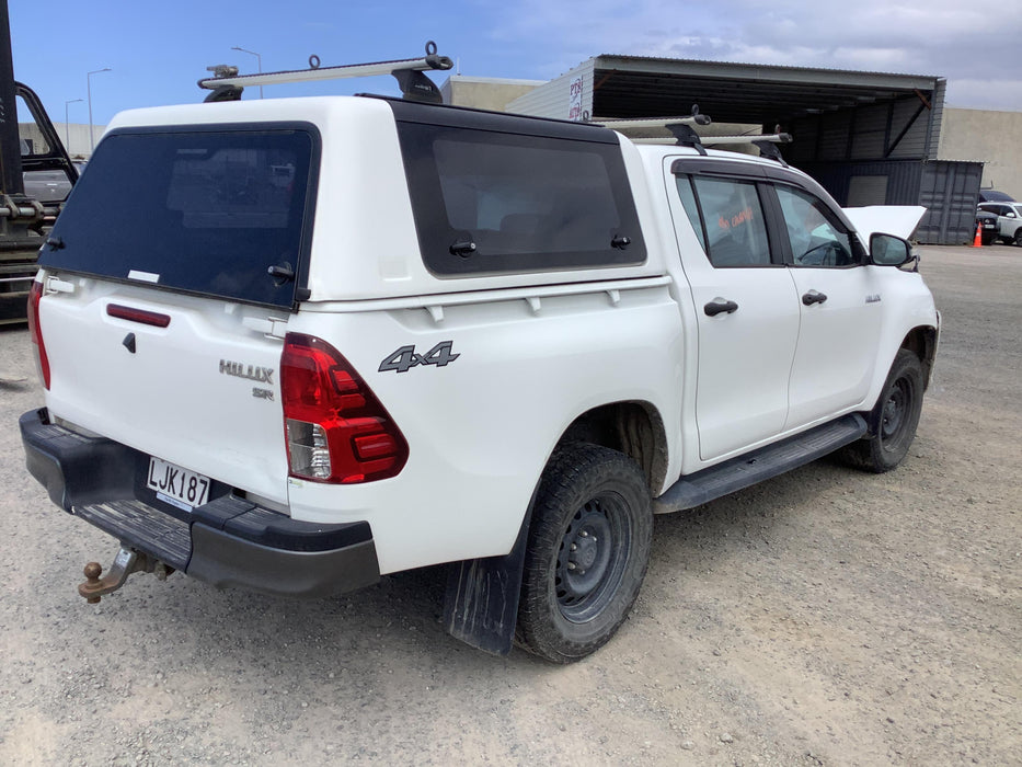 2018, Toyota, Hilux, SR TD DC 2.8D/4WD/6A