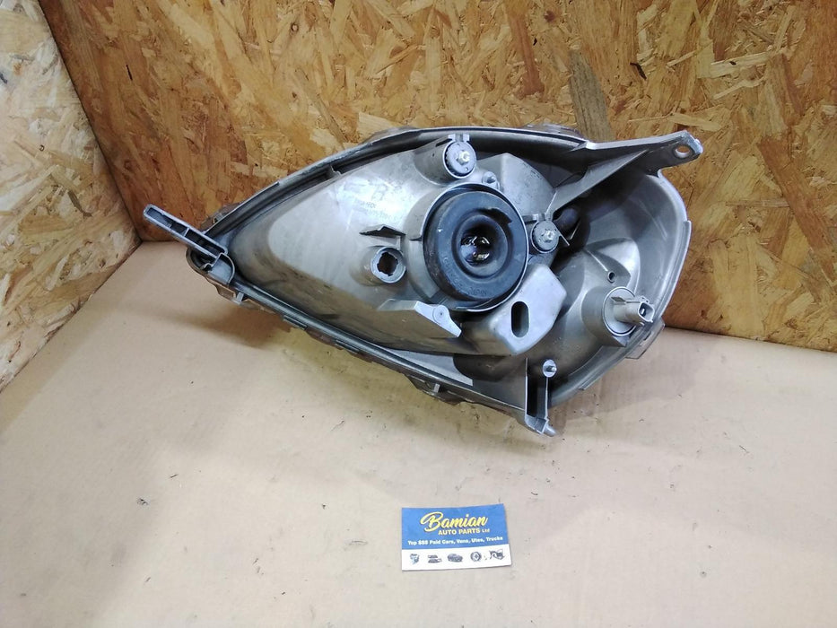 2005 Toyota Yaris Vitz XP90  Right Headlamp
