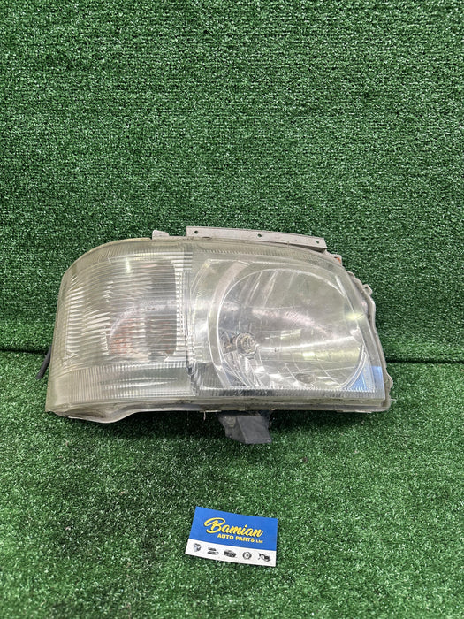 2017 Toyota Hiace  V H200 Right Headlamp