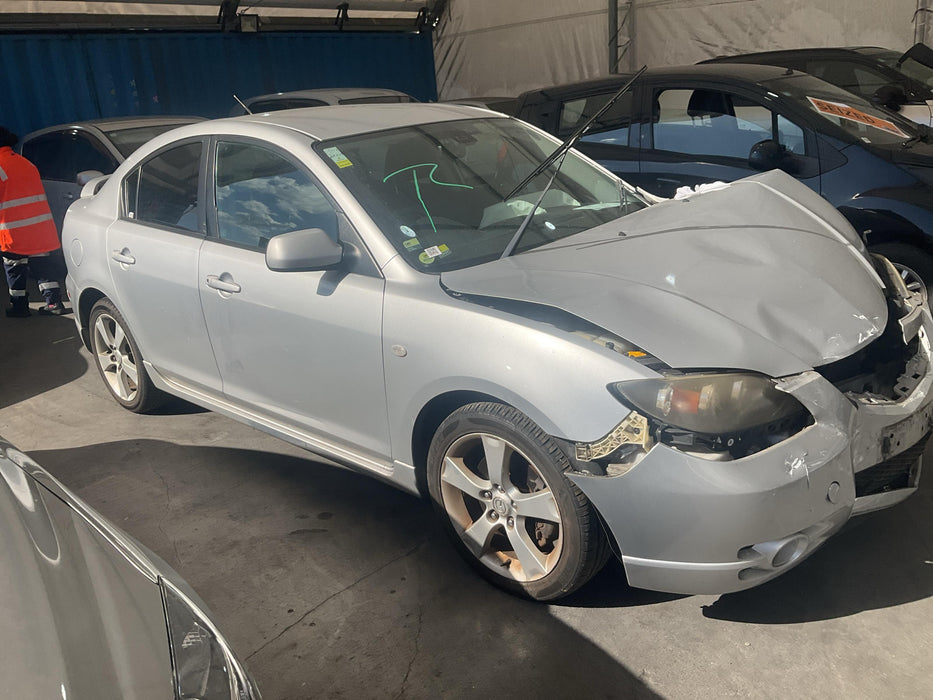 2004 Mazda Axela   5034 - Used parts for sale