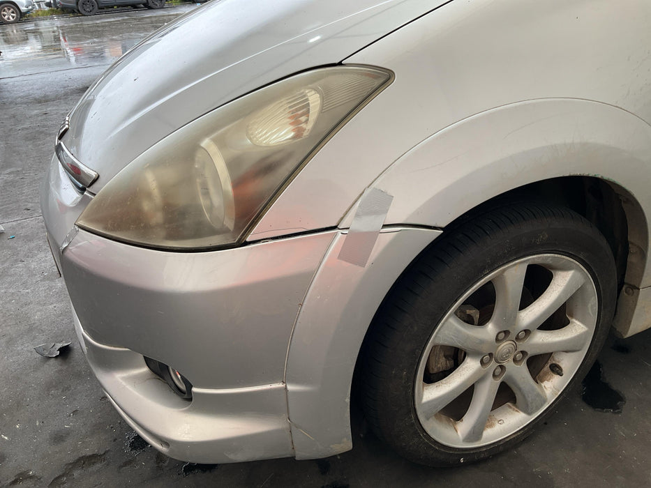 2004 Toyota Wish   5609 - Used parts for sale
