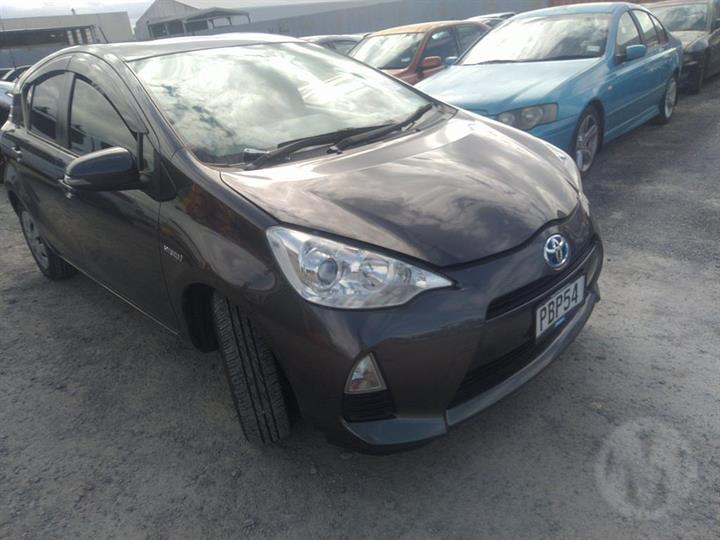 2012, Toyota, Prius, Aqua, NHP10-6079203