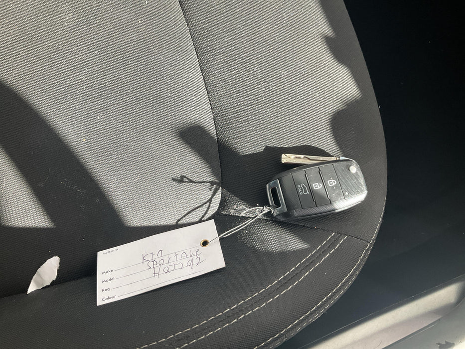 2014 Kia Sportage URBAN EX 2.0P/6AT/SW  4219 - Used parts for sale