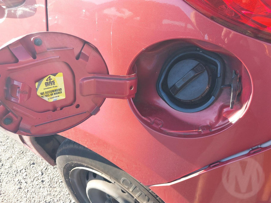 2008 Mazda 2 Demio DE DE 3975 - Used parts for sale