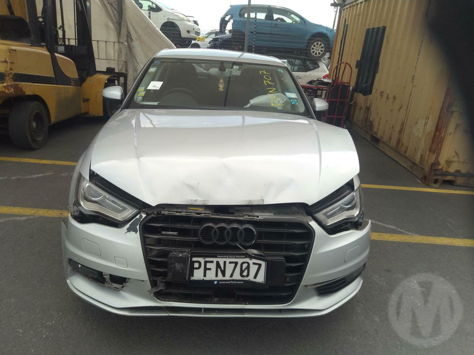 2014, Audi, A3, WAUZZZ8V9E1024927