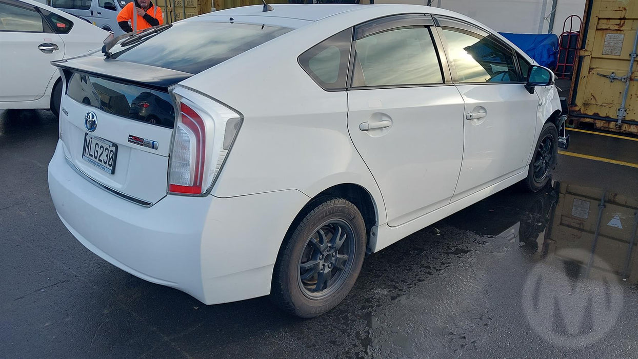 2014 Toyota Prius Hybrid W30 5262 - Used parts for sale