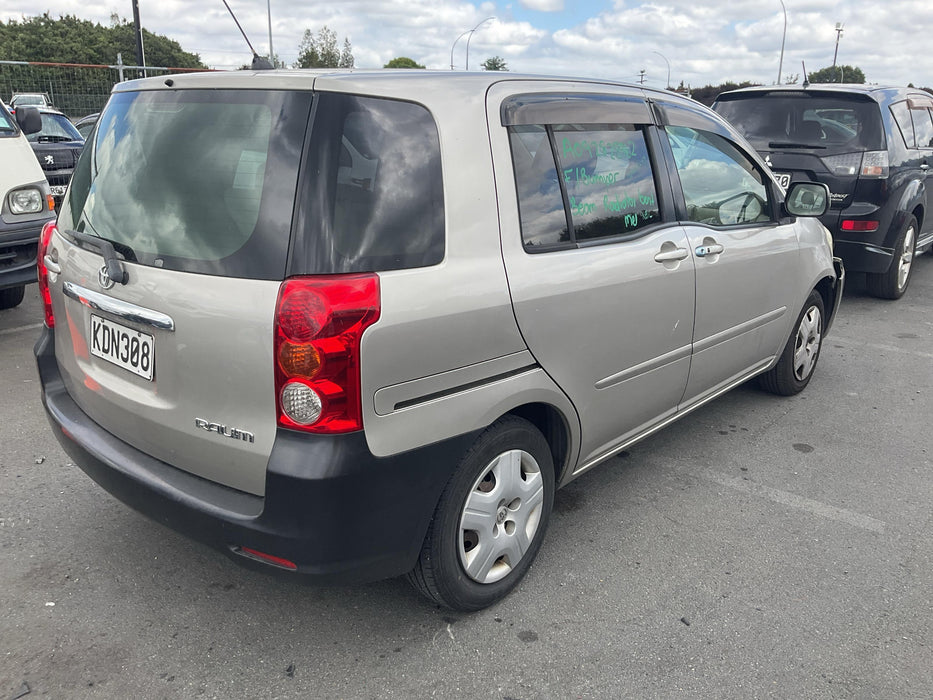 2005 Toyota Raum  Z20 6010 - Used parts for sale