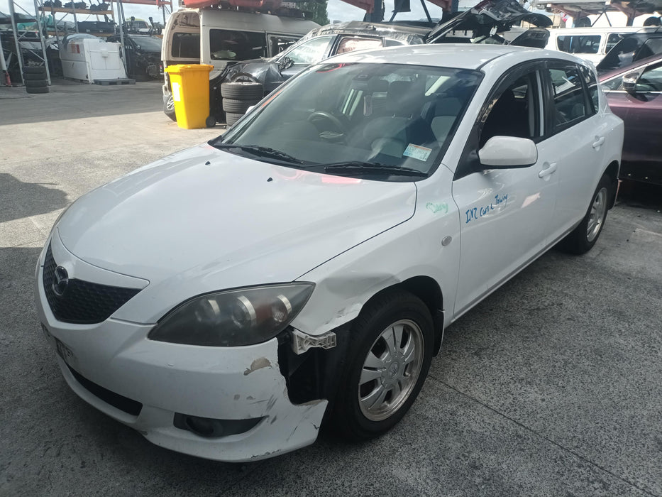 2005 Mazda Axela   5752 - Used parts for sale