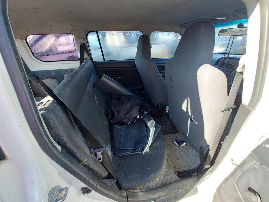 2003 Toyota Probox   5586 - Used parts for sale