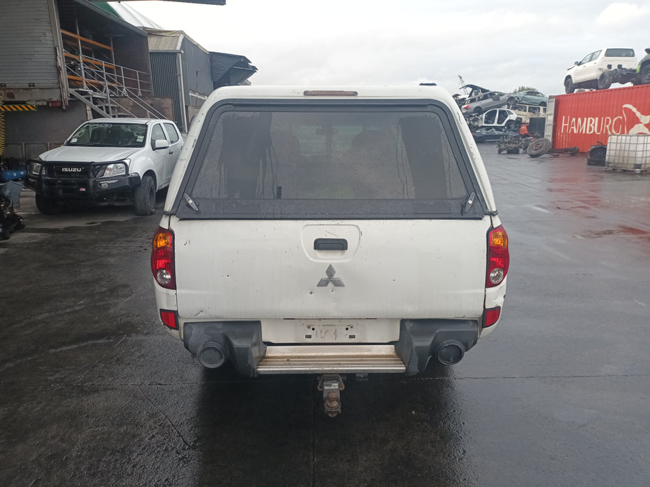 2009, Mitsubishi, Triton, 2.4P 2WD DBLE CAB M