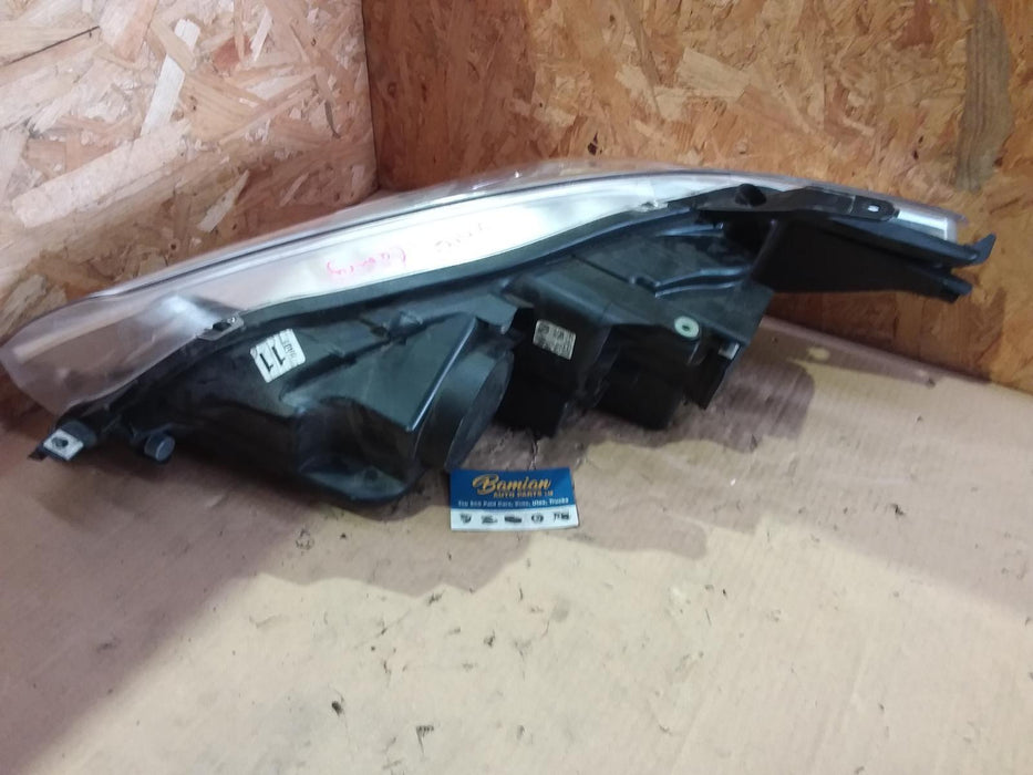 2016 Toyota Camry Camry  Right Headlamp