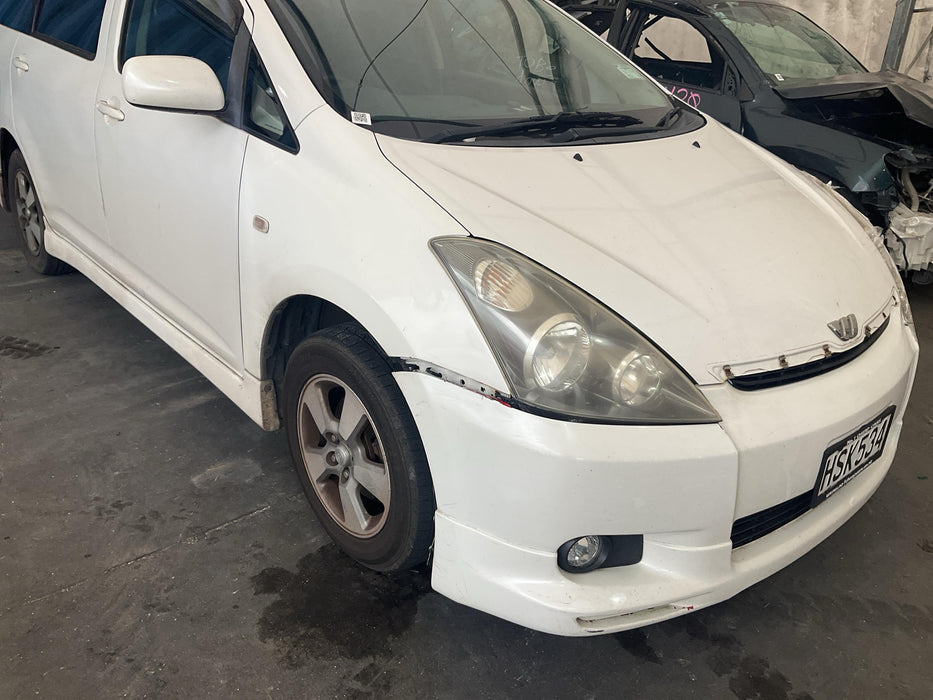 2004 Toyota Wish LTD  5256 - Used parts for sale