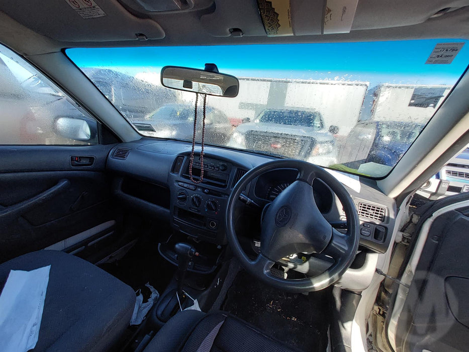 2003 Toyota Probox   5586 - Used parts for sale