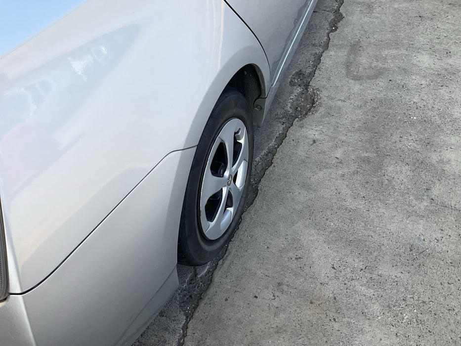 2014 Toyota Prius Hybrid W30 5831 - Used parts for sale