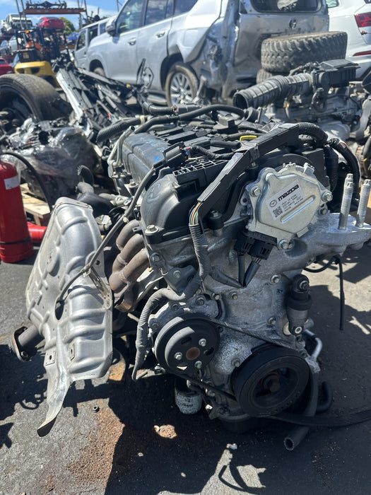 2012 Mazda Demio DE  Engine