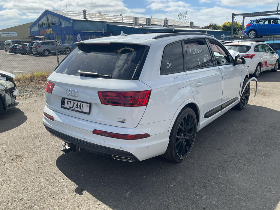 2019 Audi Q7 Quattro 4M 6004 - Used parts for sale