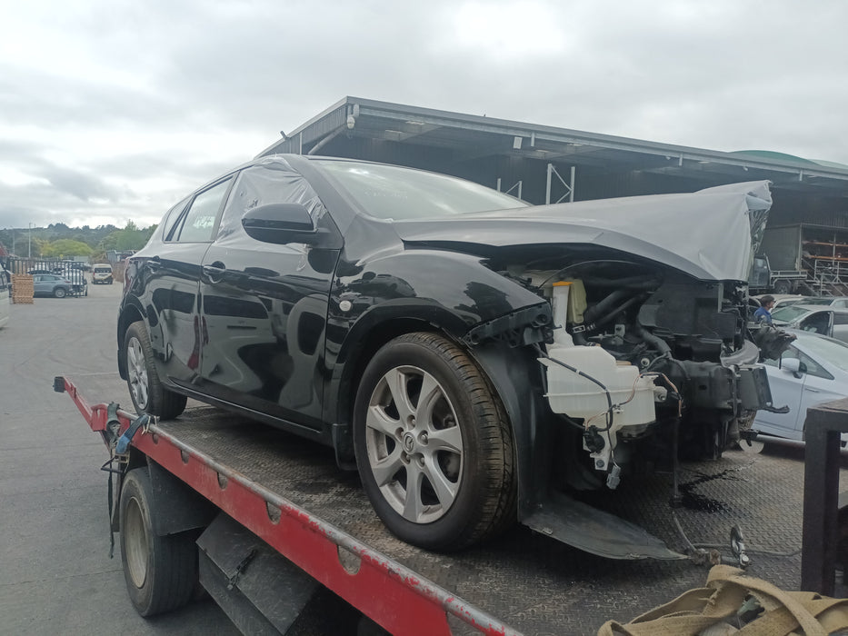 2009 Mazda 3 BL ~ NZ SPORTHATCH GLX 2.0  5425 - Used parts for sale