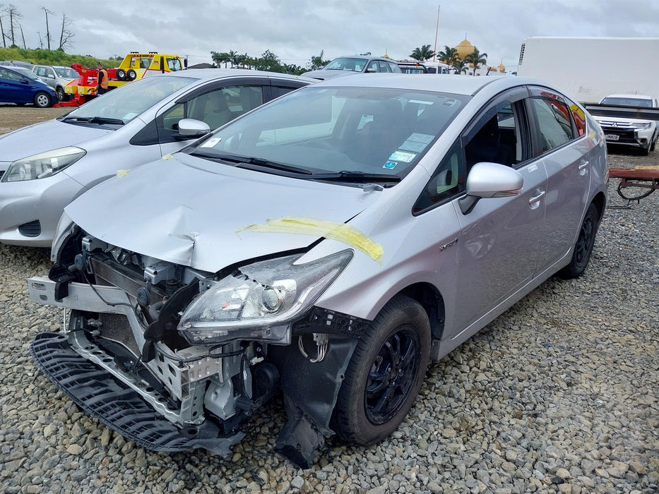 2013 Toyota Prius   5661 - Used parts for sale