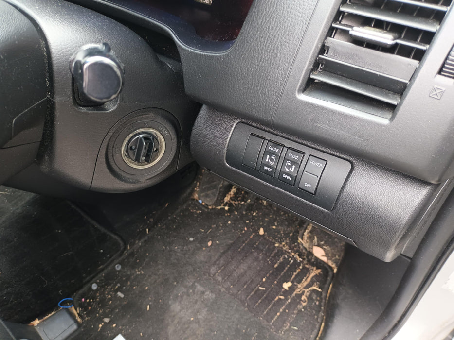 2008 Mazda Mpv   6110 - Used parts for sale