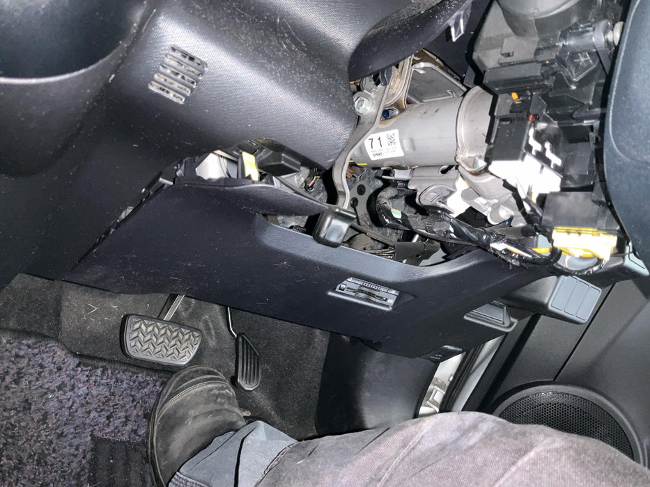 2016 Toyota Aqua   5763 - Used parts for sale