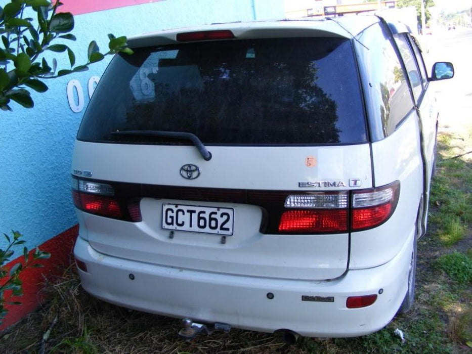 2001 Toyota Estima  R30 5811 - Used parts for sale