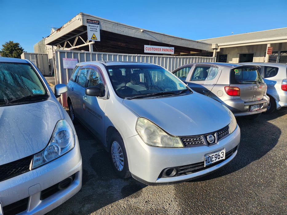 2006 Nissan Wingroad   5443 - Used parts for sale