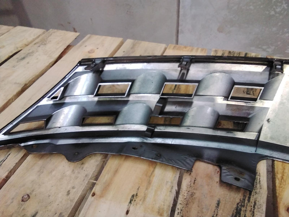 Nissan Murano Murano  Grille