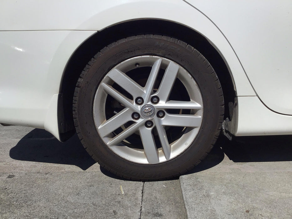 2015 Toyota Camry Hybrid XV50 5822 - Used parts for sale