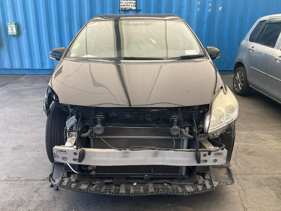 2010 Toyota Prius Hybrid W30 6153 - Used parts for sale