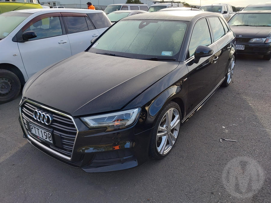 2017, Audi, A3, WAUZZZ8V1JA048052