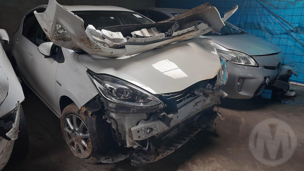 2018 Toyota Aqua   5604 - Used parts for sale