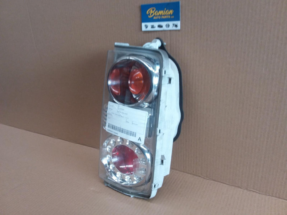 Nissan, Elgrand, Right Taillight