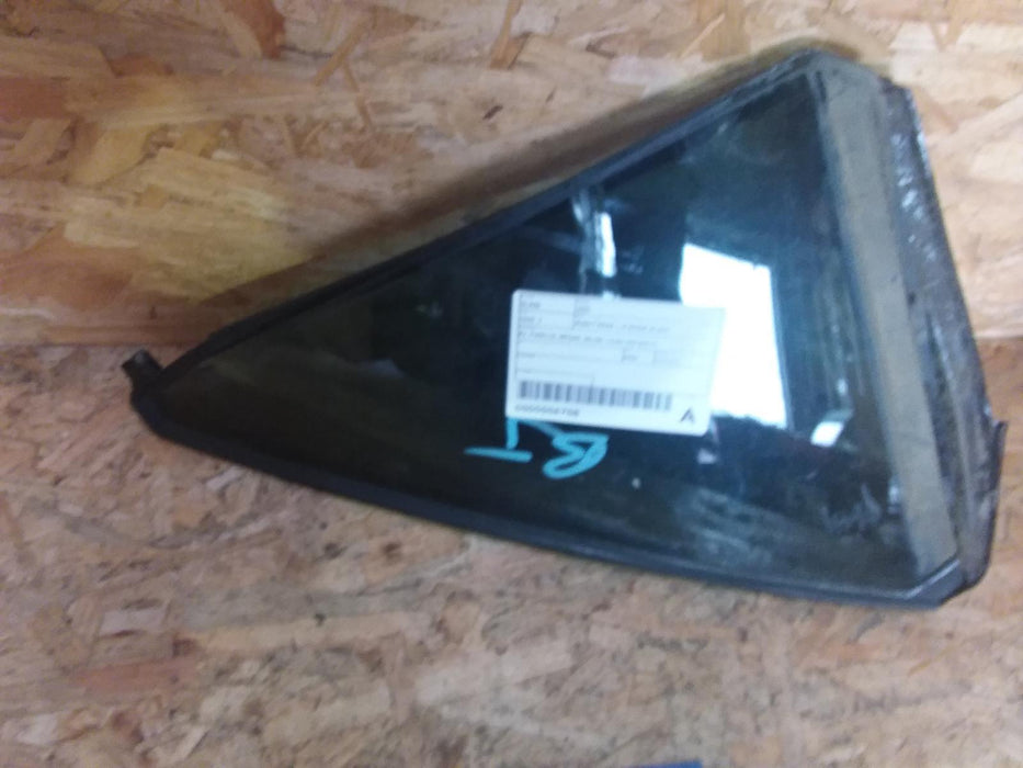 Mazda, 323, Familia BJ, Right Rear Quarter Door Glass