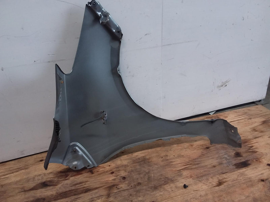 Toyota, Yaris, Vitz XP90, Left Guard