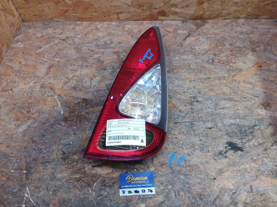 Toyota, FunCargo, Right Taillight