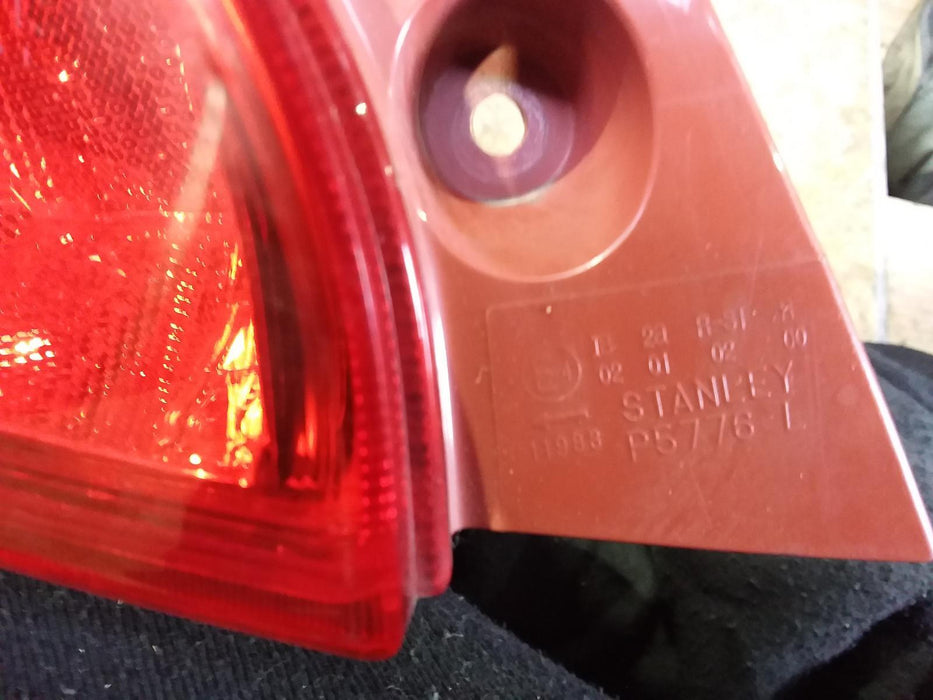 Mazda, 2, Left Taillight