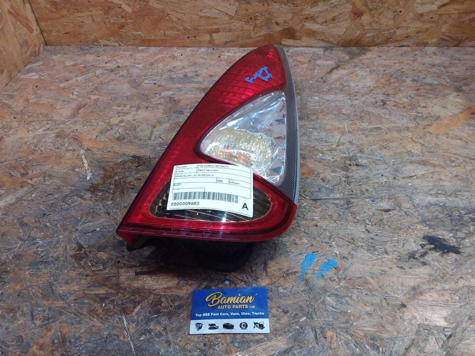 Toyota, FunCargo, Right Taillight