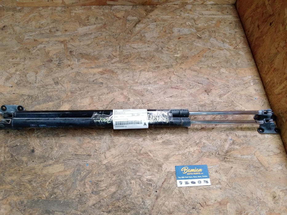 Nissan, URVAN, Caravan, Hatch Strut