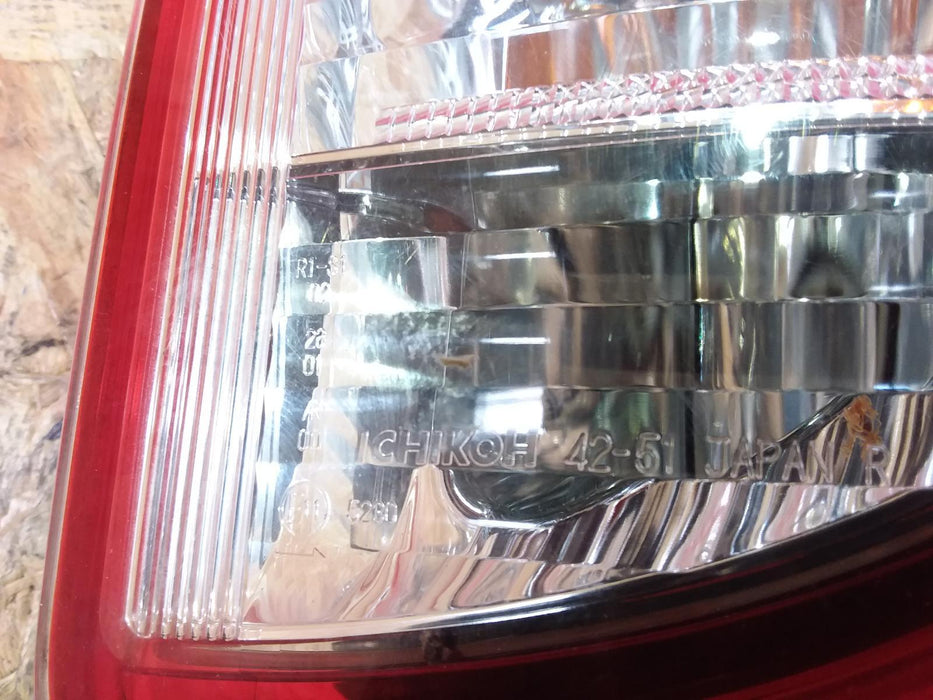 Toyota, RAV4, Right Taillight