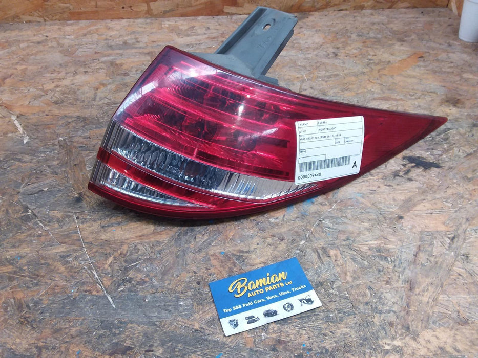 Toyota, Estima, Right Taillight