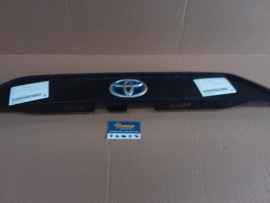 Toyota, RAV4, Rear Garnish