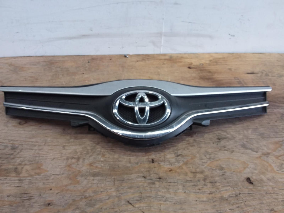 Toyota, Yaris, Grille